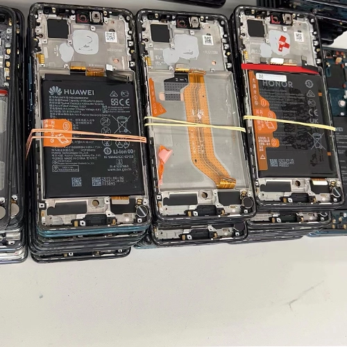 Käytettyjä Huawei LCD -näyttöjä